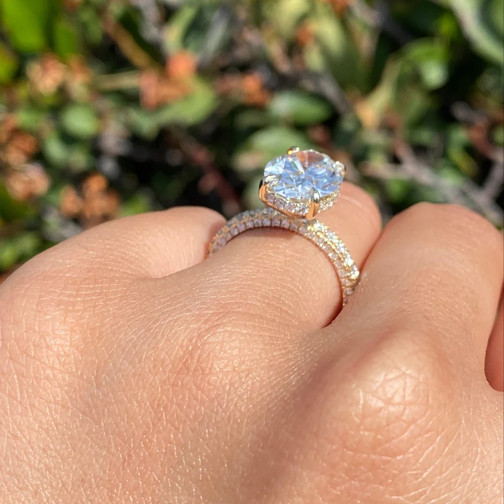 14kt Gold Lab Grown Diamond Oval Cut Band Ring